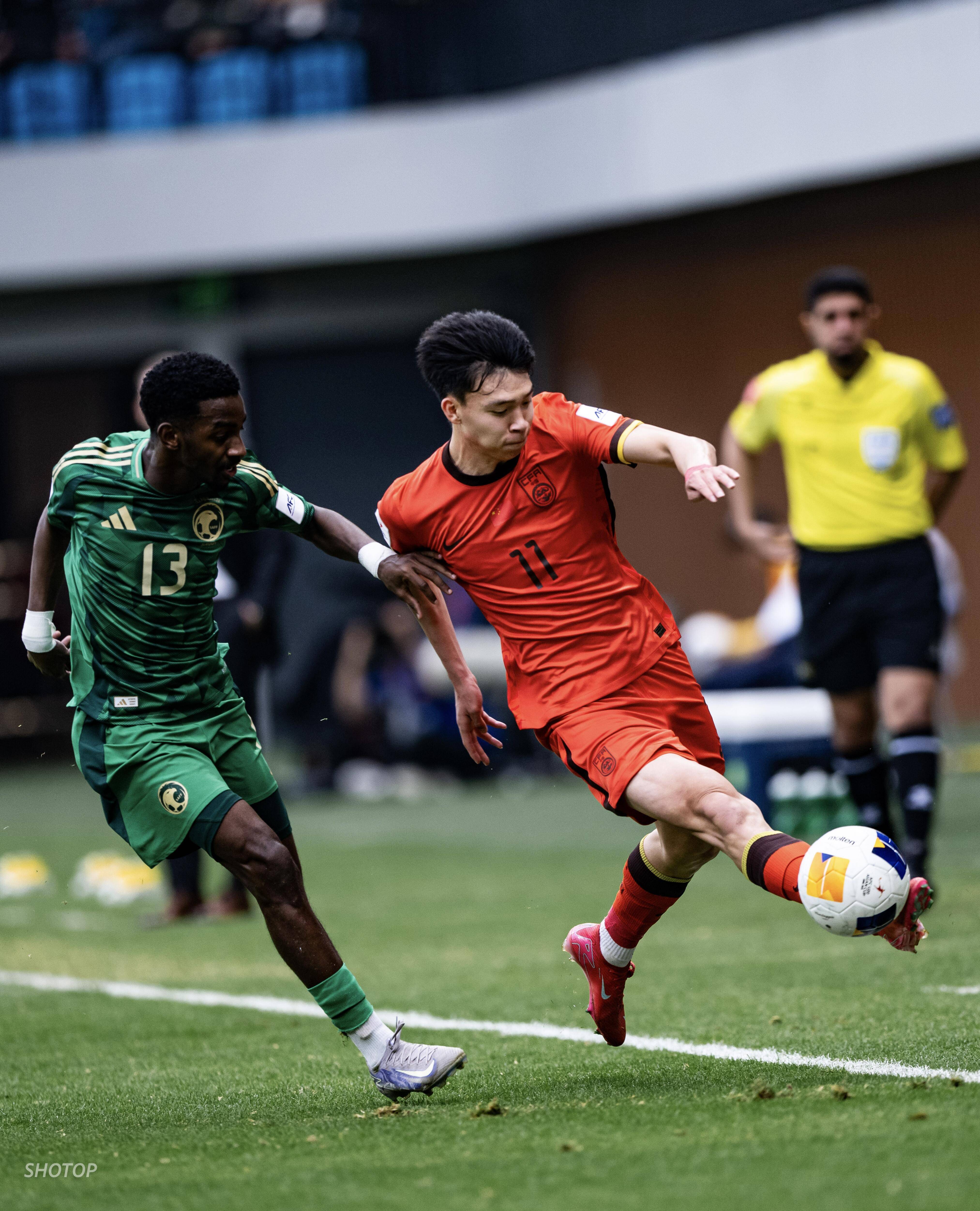 足球战术革新取得奇效,引发战术热潮 足球战术革新取得奇效,引发战术热潮