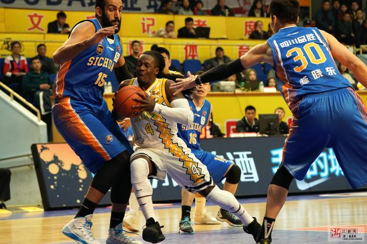 比分分析小组赛落幕,强队悉数晋级 比分分析小组赛落幕,强队悉数晋级