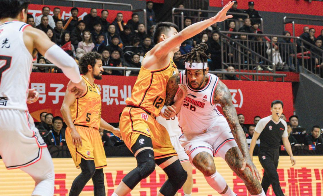 包含骑士完胜辽宁队，莫兰特状态火热的词条