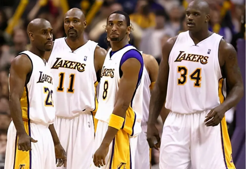 新疆队碾压吉林队,保罗带队取胜 新疆队碾压吉林队,保罗带队取胜