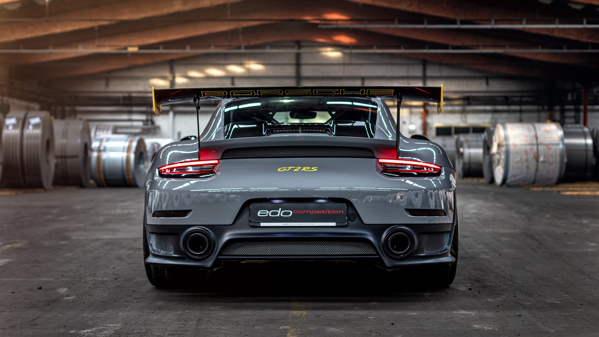 皮克的影子战争，当西甲幽灵点燃南美硝烟