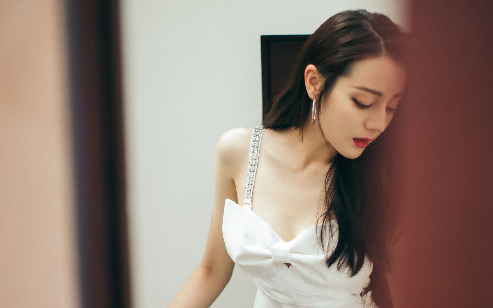 英格兰噩梦，皇马连续得分压制英格兰球队，阿克成为核心密码