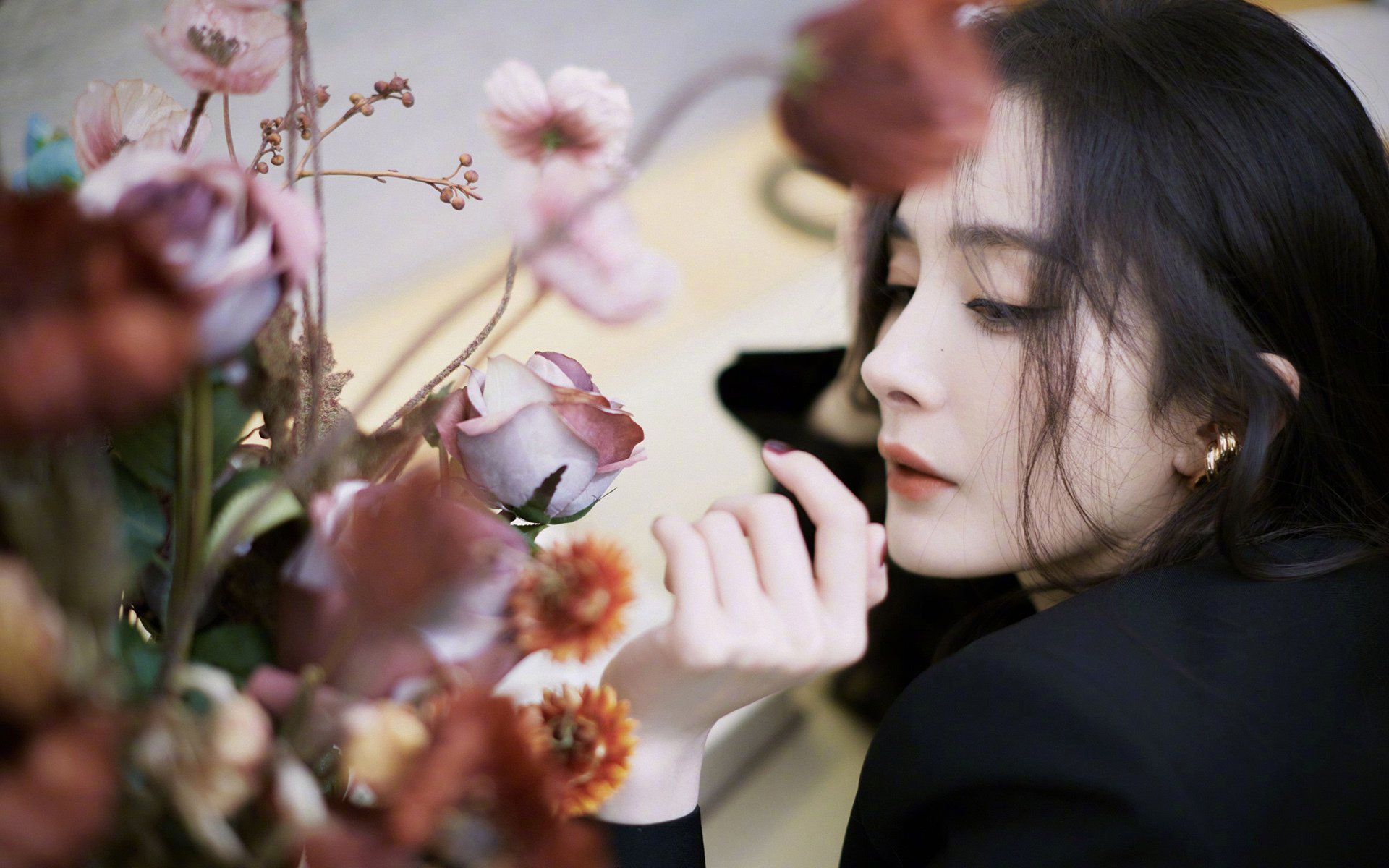 中亚铁骑颠覆南美传统！乌兹别克斯坦防守反击碾压乌拉圭，内马尔独木难支成悲情英雄